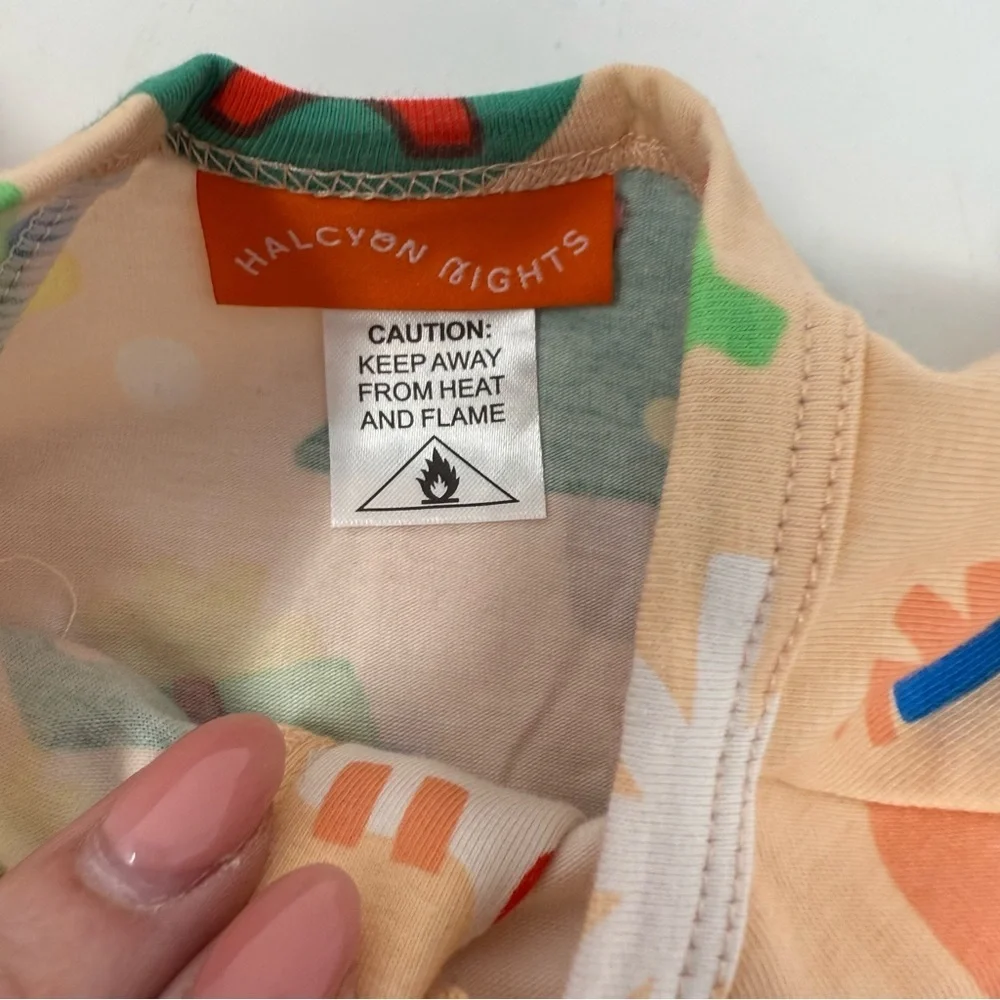 Halcyon Nights NWT Twinkle Town Long Sleeve Romper Pjs Newborn Christmas Holiday